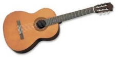 YAMAHA C 40 